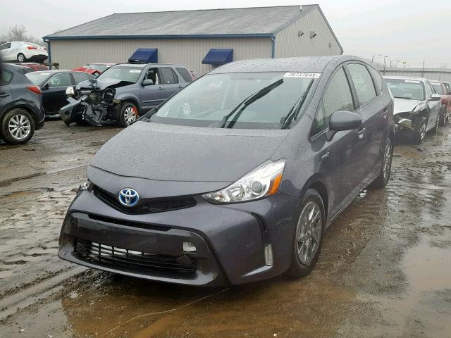 JTDZN3EU9HJ059964 - 2017 TOYOTA PRIUS V SILVER photo 2