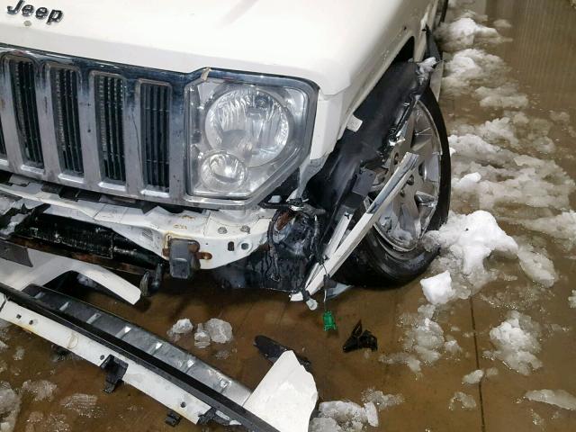 1J8GN58K28W281402 - 2008 JEEP LIBERTY LI WHITE photo 9