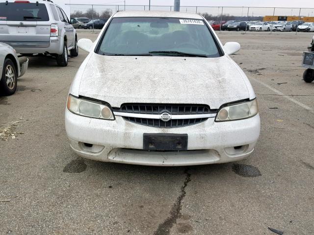 1N4DL01D61C210120 - 2001 NISSAN ALTIMA XE WHITE photo 9