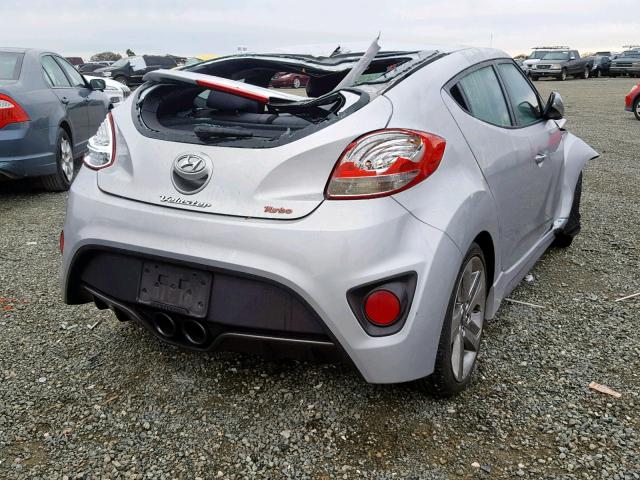 KMHTC6AE0DU158043 - 2013 HYUNDAI VELOSTER T SILVER photo 4