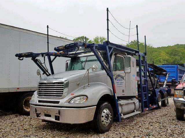 1FVHA6CG07LX55206 - 2007 FREIGHTLINER CONVENTION SILVER photo 2