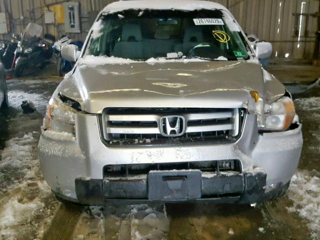 5FNYF18398B041004 - 2008 HONDA PILOT SE SILVER photo 9