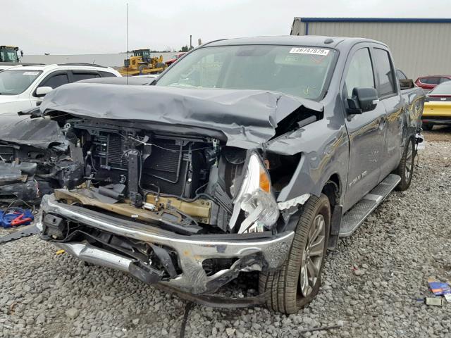 1N6AA1E56JN546797 - 2018 NISSAN TITAN SV CHARCOAL photo 2