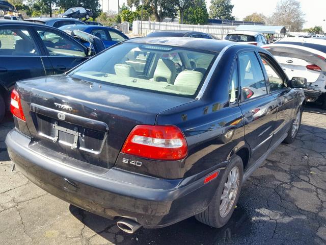 YV1VS27594F067416 - 2004 VOLVO S40 1.9T BLACK photo 4