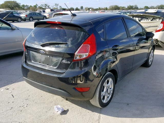 3FADP4EJ7FM201069 - 2015 FORD FIESTA SE BLACK photo 4