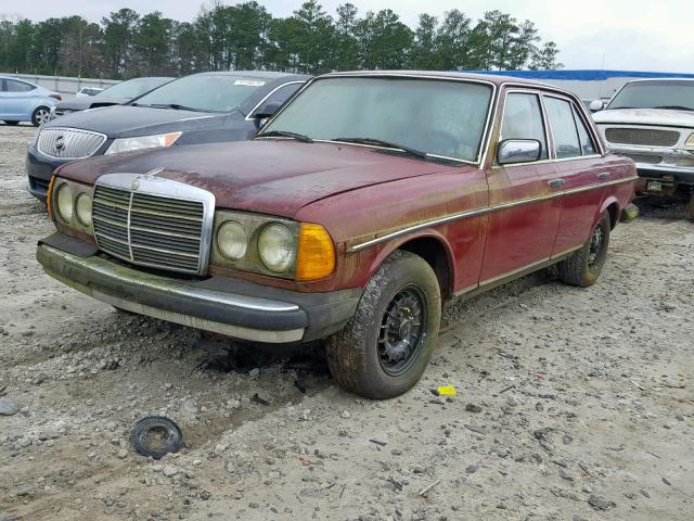 12312310102773 - 1979 MERCEDES-BENZ 240 MAROON photo 2