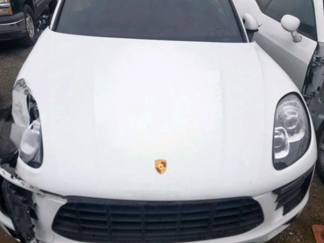 WP1AA2A56JLB00321 - 2018 PORSCHE MACAN WHITE photo 7