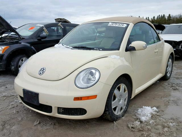 3VWRF31Y39M400668 - 2009 VOLKSWAGEN NEW BEETLE Bej foto 2