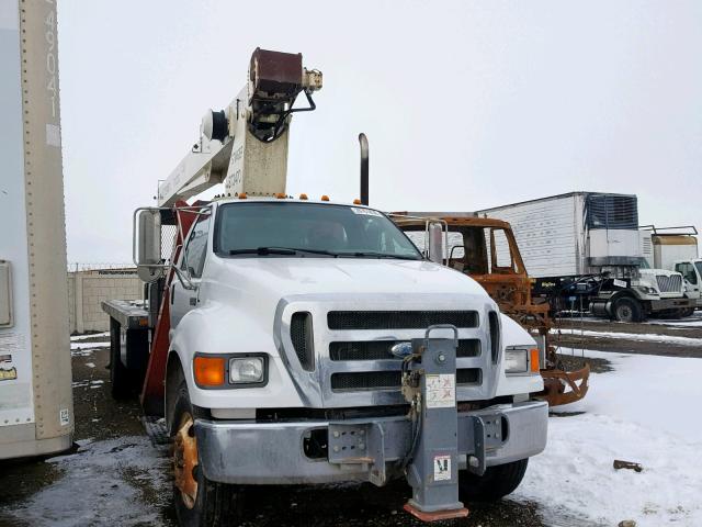 3FRXF75G07V509781 - 2007 FORD F750 SUPER WHITE photo 1