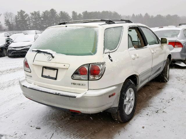 JTJHF10U010197289 - 2001 LEXUS RX 300 WHITE photo 4