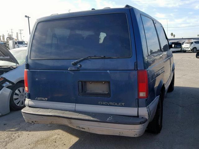 1GNDM19WXXB128741 - 1999 CHEVROLET ASTRO BLUE photo 4