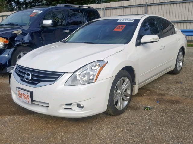 1N4BL2AP2CC149414 - 2012 NISSAN ALTIMA SR WHITE photo 2