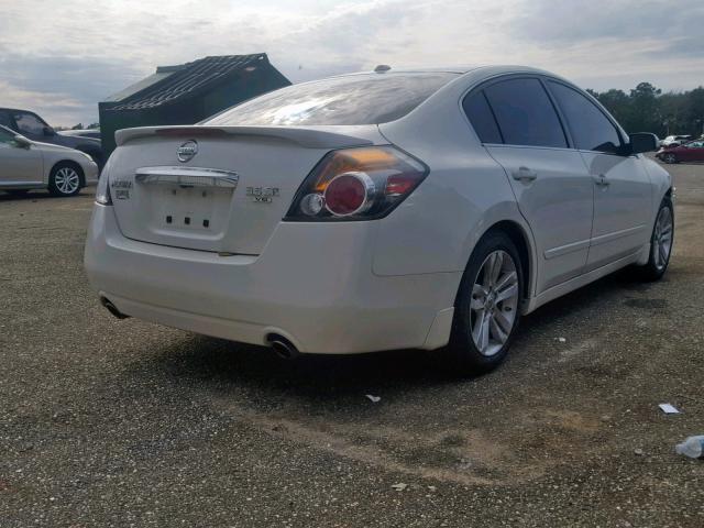 1N4BL2AP2CC149414 - 2012 NISSAN ALTIMA SR WHITE photo 4