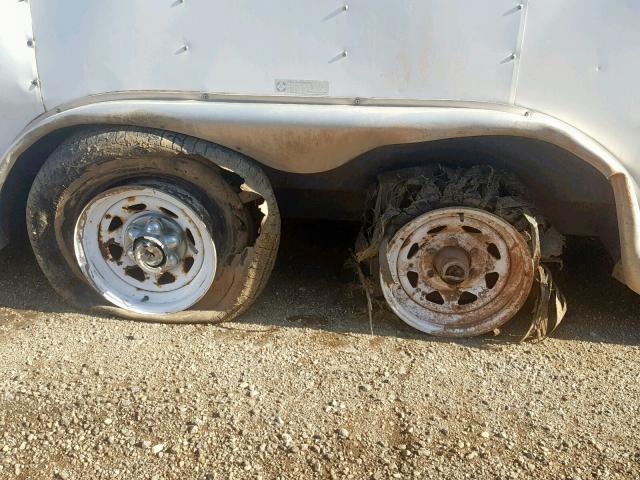 16GB24252A005179 - 2002 OTHR HAULMARK WHITE photo 8