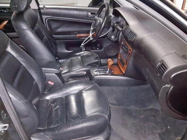 WVWRH63B81E124800 - 2001 VOLKSWAGEN PASSAT GLX 黑色 照片 5