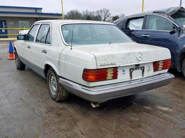 WDBCA32C6FA143488 - 1985 MERCEDES-BENZ 380 SE WHITE photo 3