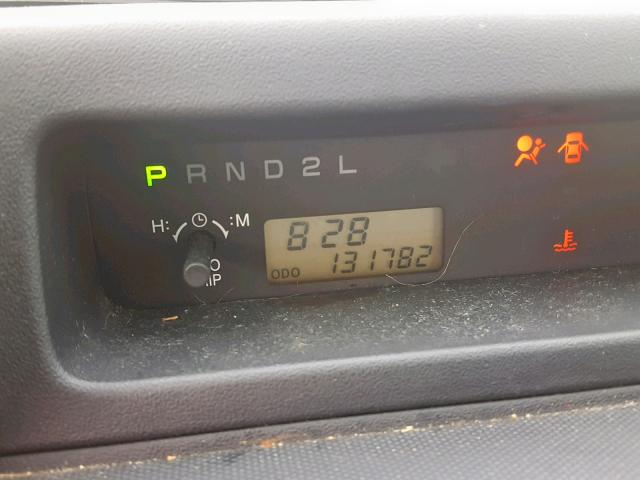 JTLKT324854020132 - 2005 TOYOTA SCION XB WHITE photo 8