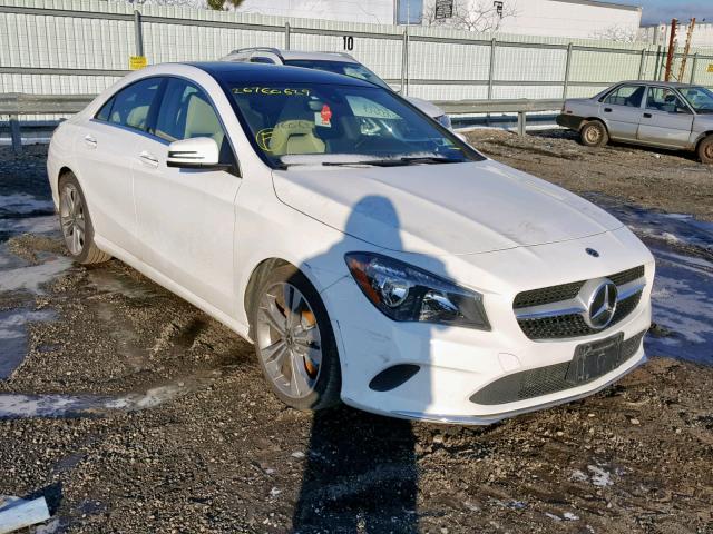 WDDSJ4GB0JN685437 - 2018 MERCEDES-BENZ CLA 250 4M WHITE photo 1