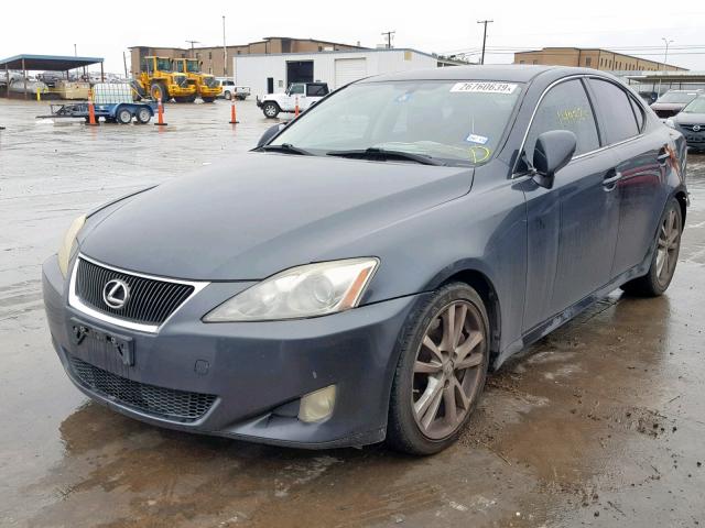 JTHBE262565006529 - 2006 LEXUS IS 350 GRAY photo 2