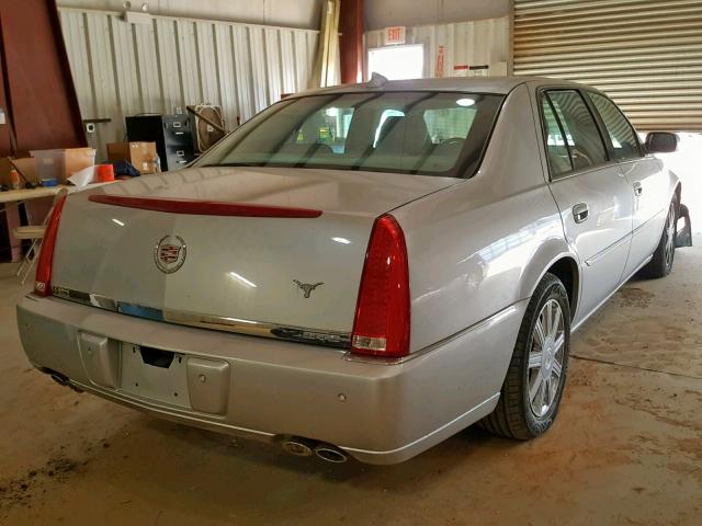 1G6KH5E62BU125804 - 2011 CADILLAC DTS PREMIU SILVER photo 4