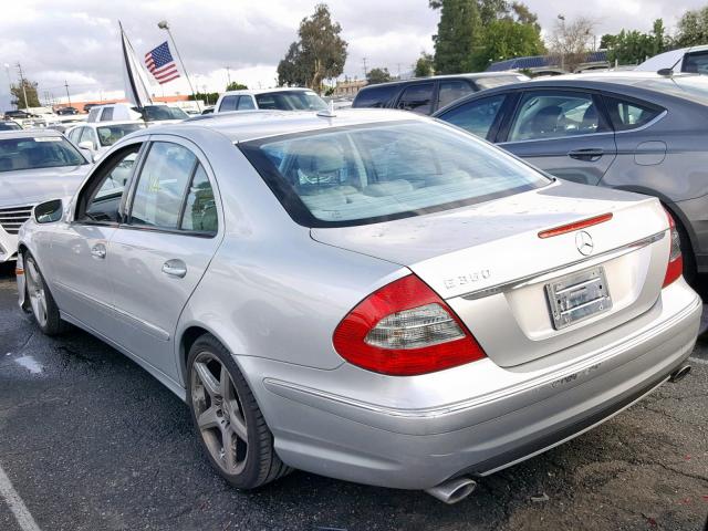 WDBUF56X28B225763 - 2008 MERCEDES-BENZ E 350 SILVER photo 3