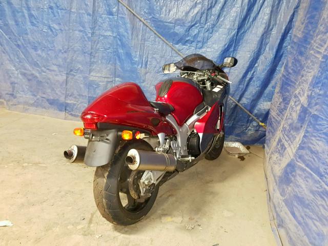 JS1GW71A6Y2100322 - 2000 SUZUKI GSX1300 R RED photo 4