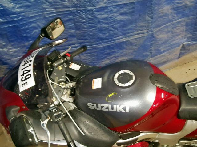 JS1GW71A6Y2100322 - 2000 SUZUKI GSX1300 R RED photo 5