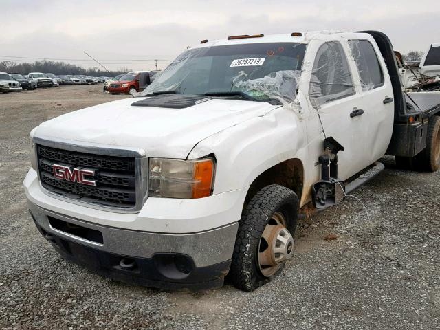 1GD422C89DF133024 - 2013 GMC SIERRA K35 WHITE photo 9