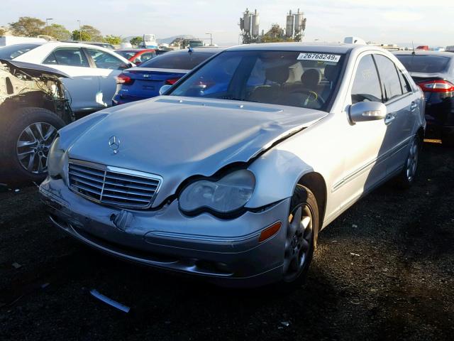 WDBRF64J62F249977 - 2002 MERCEDES-BENZ C 320 SILVER photo 2