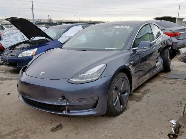 5YJ3E1EA5JF021810 - 2018 TESLA MODEL 3 CHARCOAL photo 2