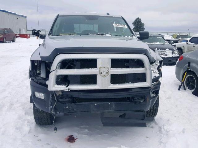 3C6UR5JLXFG645599 - 2015 RAM 2500 SLT SILVER photo 10