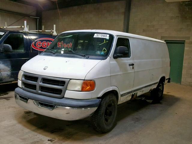 2D7HB11X53K510657 - 2003 DODGE RAM VAN B1 WHITE photo 2