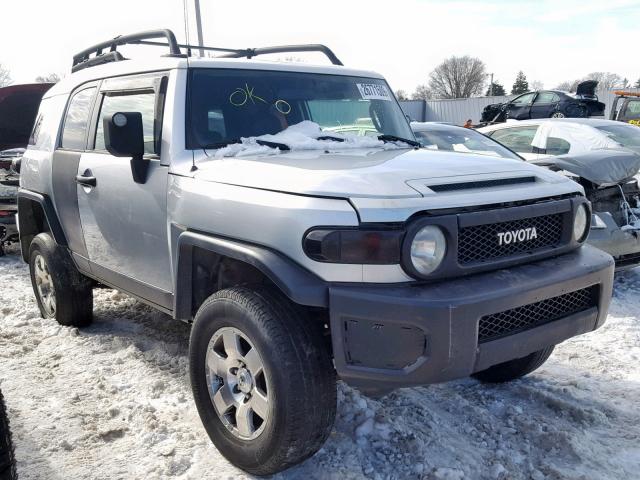 JTEBU11FX70023278 - 2007 TOYOTA FJ CRUISER SILVER photo 1