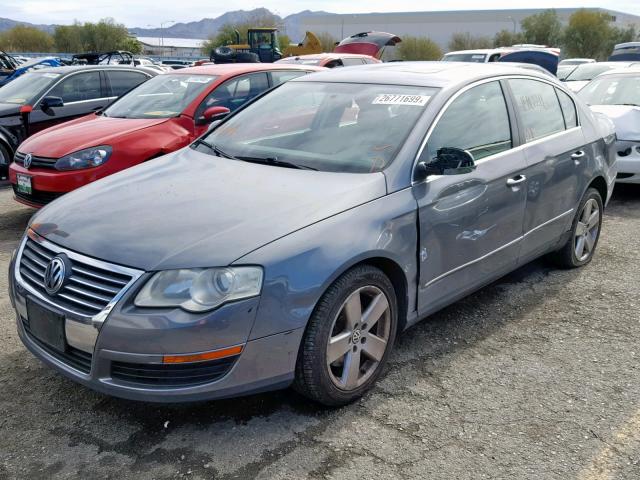 WVWAK93C68E096871 - 2008 VOLKSWAGEN PASSAT KOM GRAY photo 2