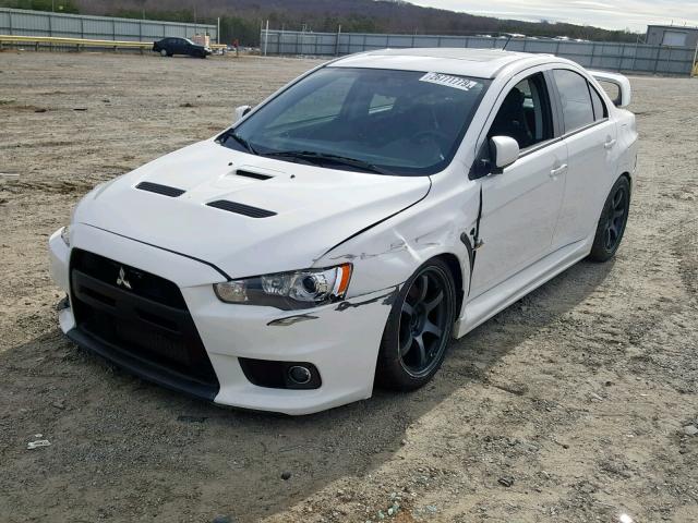 JA32W8FV9CU009073 - 2012 MITSUBISHI LANCER EVO WHITE photo 2