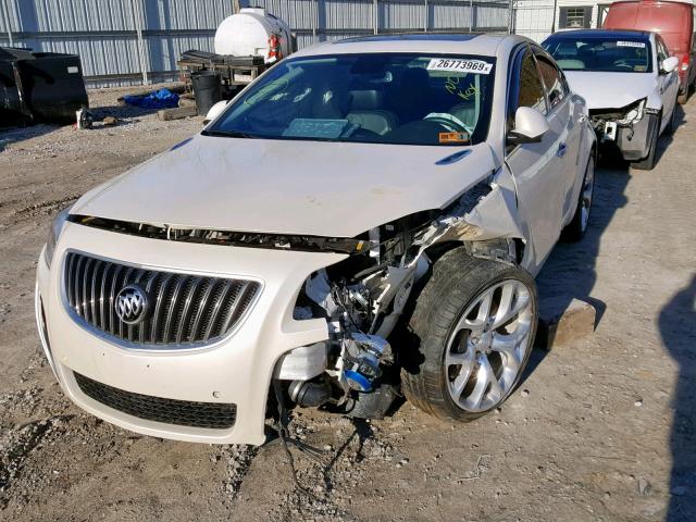 2G4GV5GVXD9166712 - 2013 BUICK REGAL GS CREAM photo 2