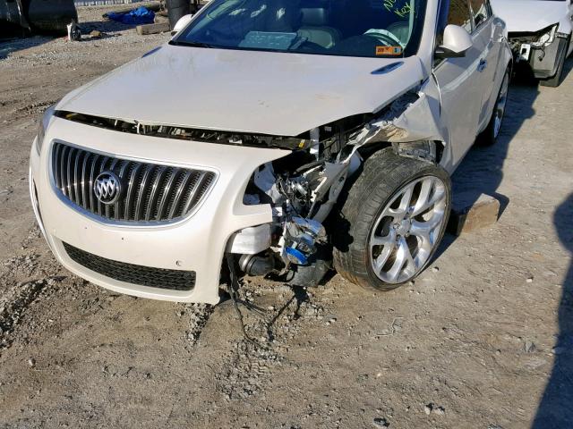 2G4GV5GVXD9166712 - 2013 BUICK REGAL GS CREAM photo 9