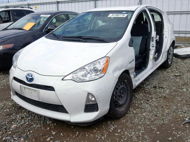 JTDKDTB32E1066895 - 2014 TOYOTA PRIUS C WHITE photo 2