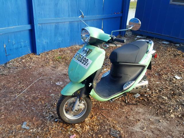 RFVPAP5A6J1123180 - 2018 GENUINE SCOOTER CO. BUDDY 50 GREEN photo 2