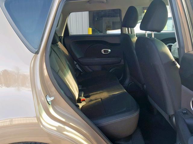 KNDJN2A25G7283515 - 2016 KIA SOUL GOLD photo 6