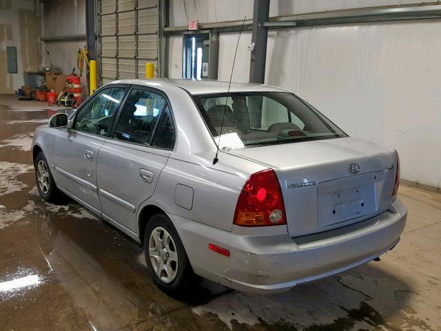 KMHCG45C85U627706 - 2005 HYUNDAI ACCENT GL SILVER photo 3