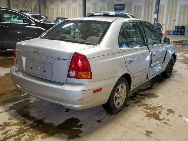 KMHCG45C85U627706 - 2005 HYUNDAI ACCENT GL SILVER photo 4