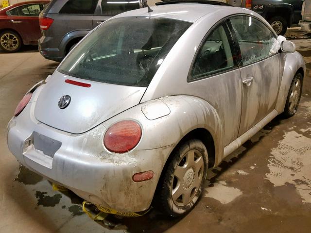 3VWCS21C71M412844 - 2001 VOLKSWAGEN NEW BEETLE Silber Foto 4