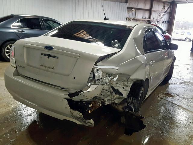 3FAHP06Z88R111210 - 2008 FORD FUSION S WHITE photo 4