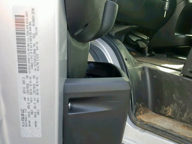 3C6TRVBG7JE135406 - 2018 RAM PROMASTER 银色 照片 10