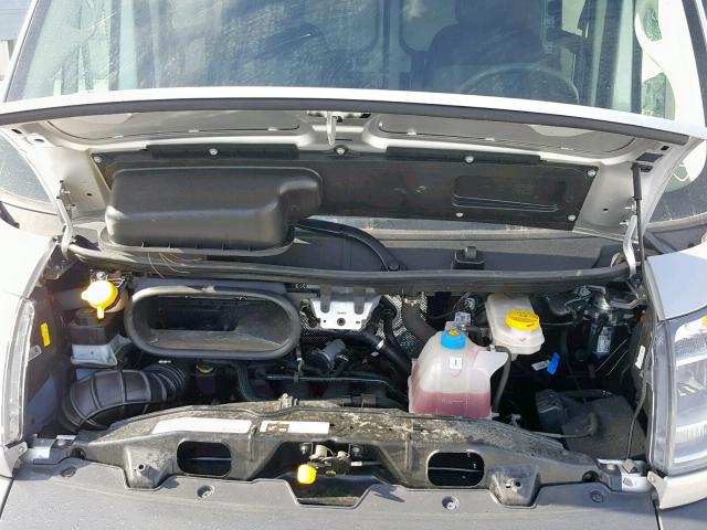 3C6TRVBG7JE135406 - 2018 RAM PROMASTER 银色 照片 7