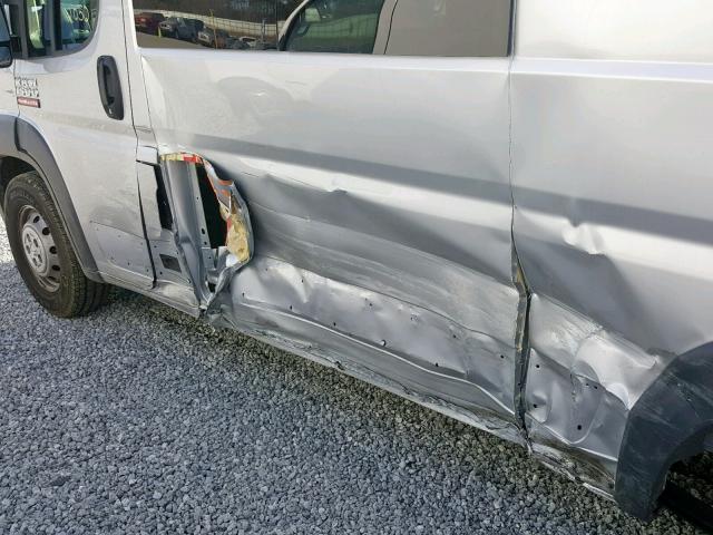3C6TRVBG7JE135406 - 2018 RAM PROMASTER 银色 照片 9
