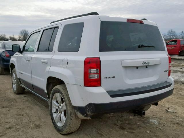 1C4NJRFB4FD154468 - 2015 JEEP PATRIOT LA WHITE photo 3