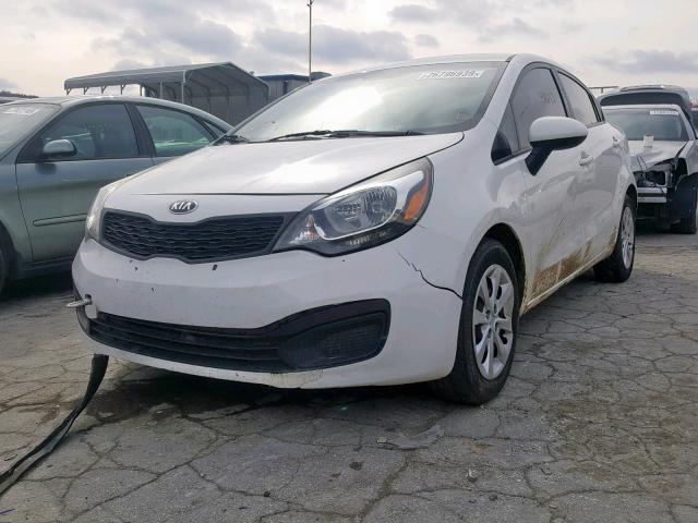 KNADM4A34F6492458 - 2015 KIA RIO LX WHITE photo 2