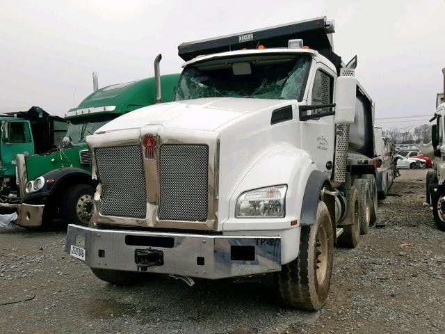 1NKZX4TX7JJ203349 - 2018 KENWORTH CONSTRUCTI WHITE photo 2